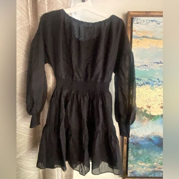 Alice + Olivia Mini Dress Size 0 Black Silk-Blend Tiered Long Sleeve - Picture 3 of 13